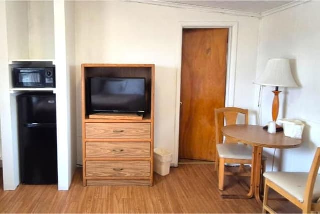 2 Double Beds Non-Smoking