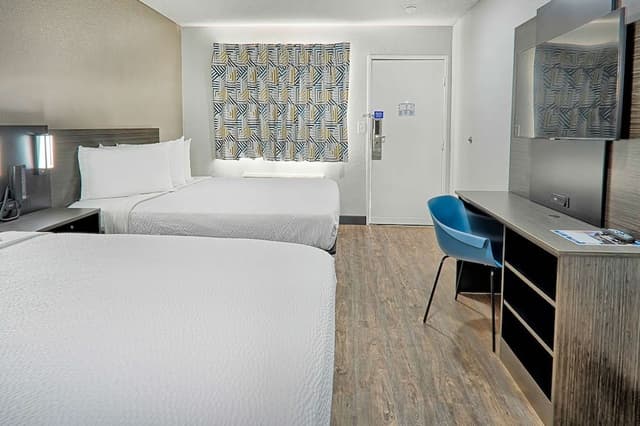 Standard Room, 2 Queen Beds, Non Smoking