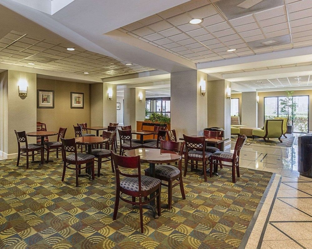 Comfort Inn & Suites Southwest FWY at Westpark4