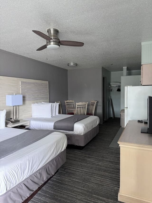 Deluxe Double Room, 2 Double Beds, Kitchenette
