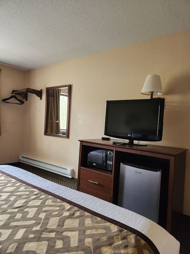 Standard Room, 1 King Bed