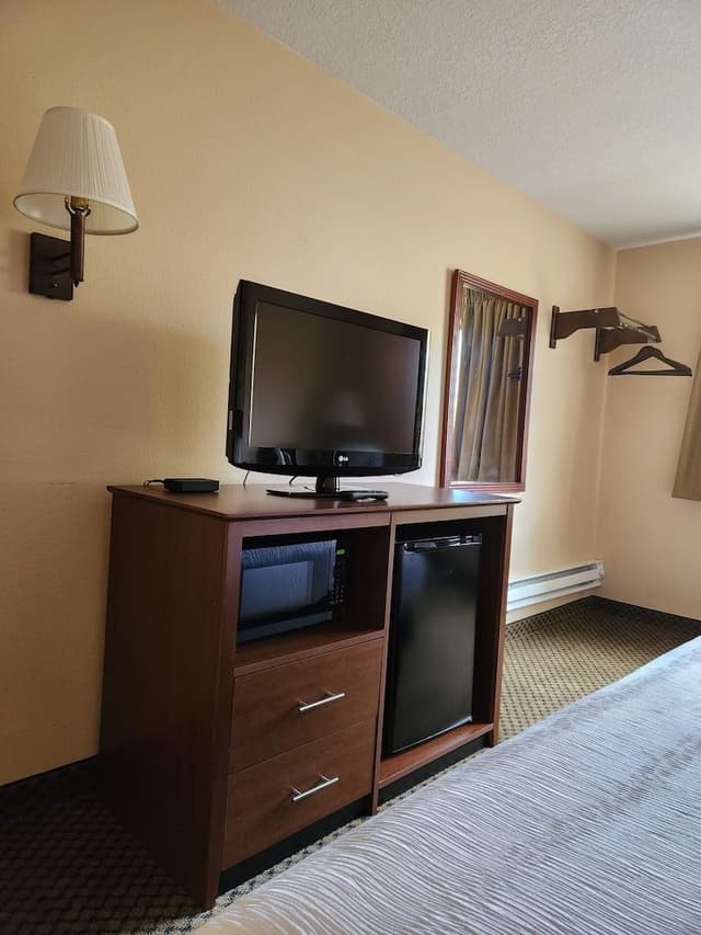 Standard Room, 1 King Bed