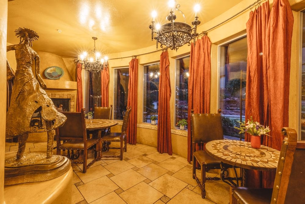 Adobe Grand Villas3