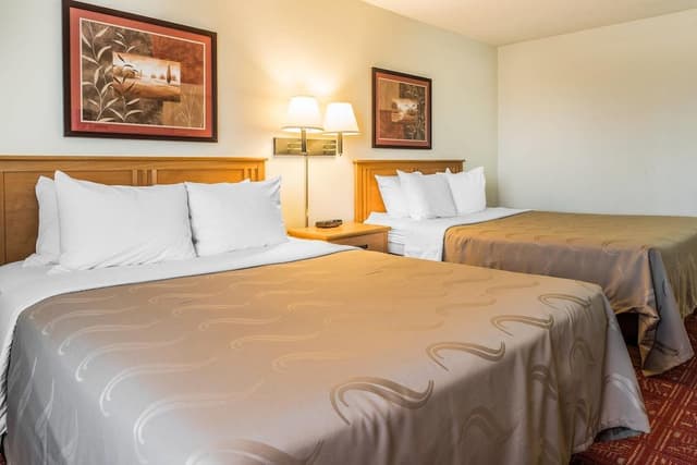 Room, 2 Queen Beds, Accessible, Non Smoking