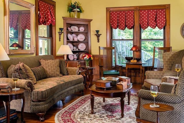Historic House, No Breakfast, No Pets