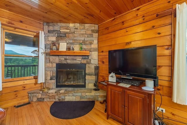 Cabin, Private Bathroom (Mount Mitchell Cabin - No Breakfast, No Pets)