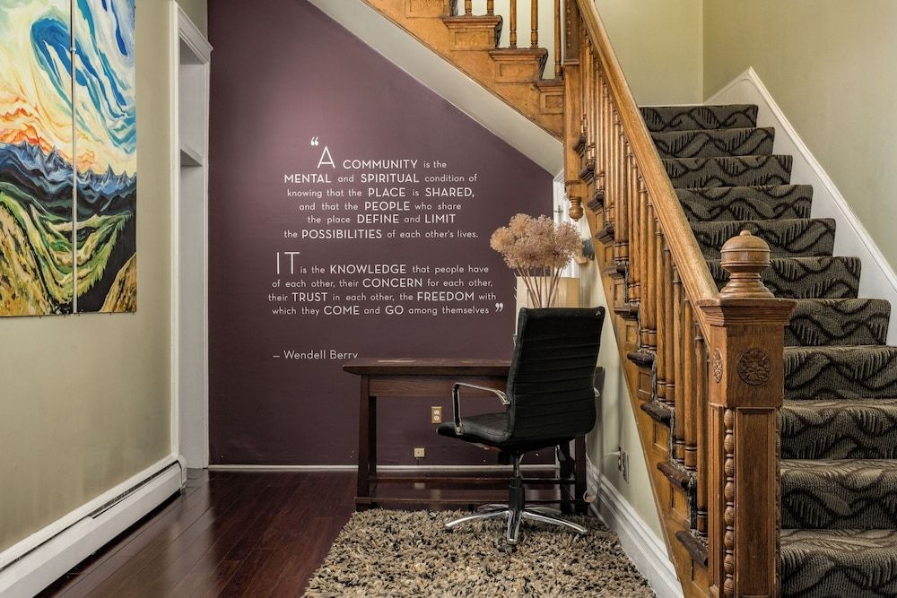 Queen Anne Bed And Breakfast0