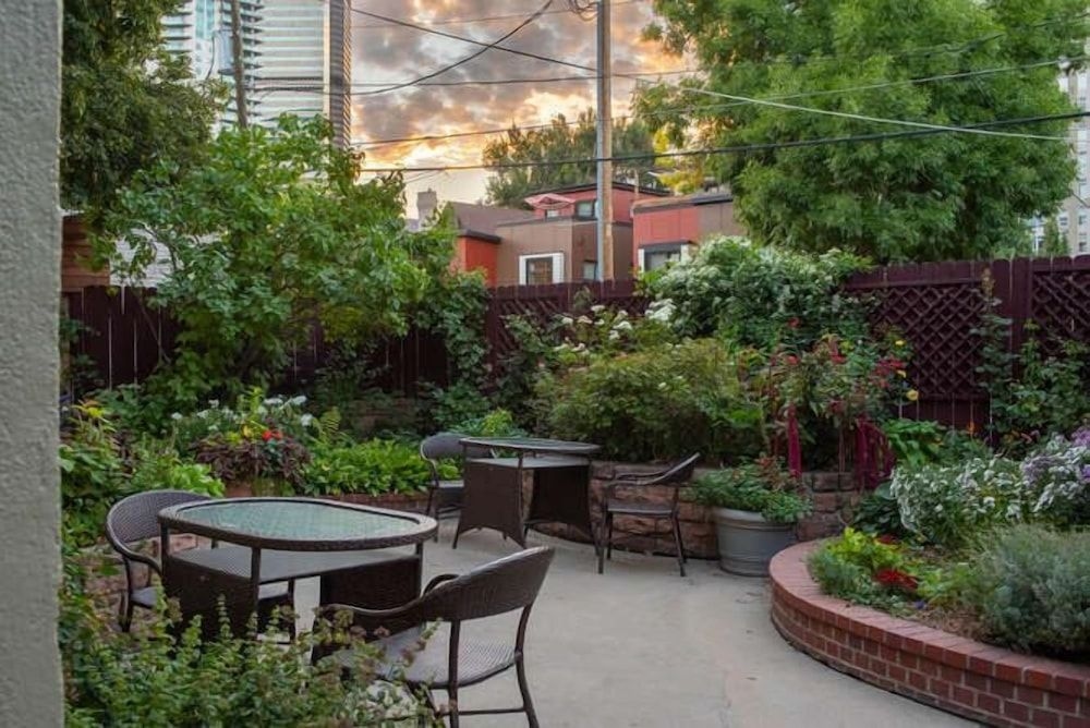 Queen Anne Bed And Breakfast2