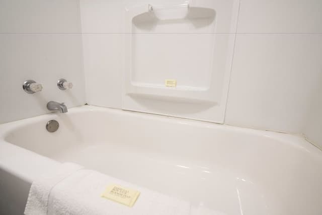 Standard Room, 1 Queen Bed