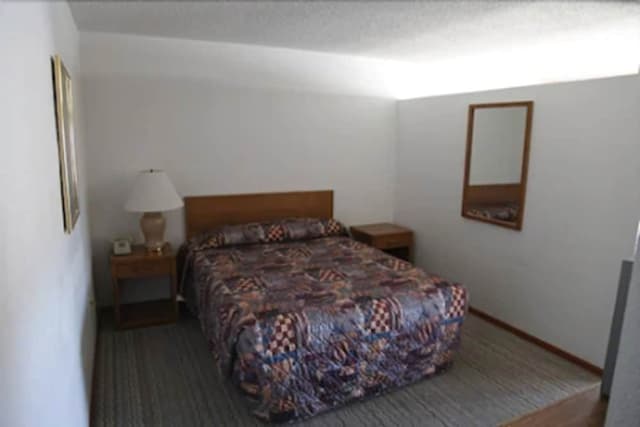 Standard Room, 1 Queen Bed