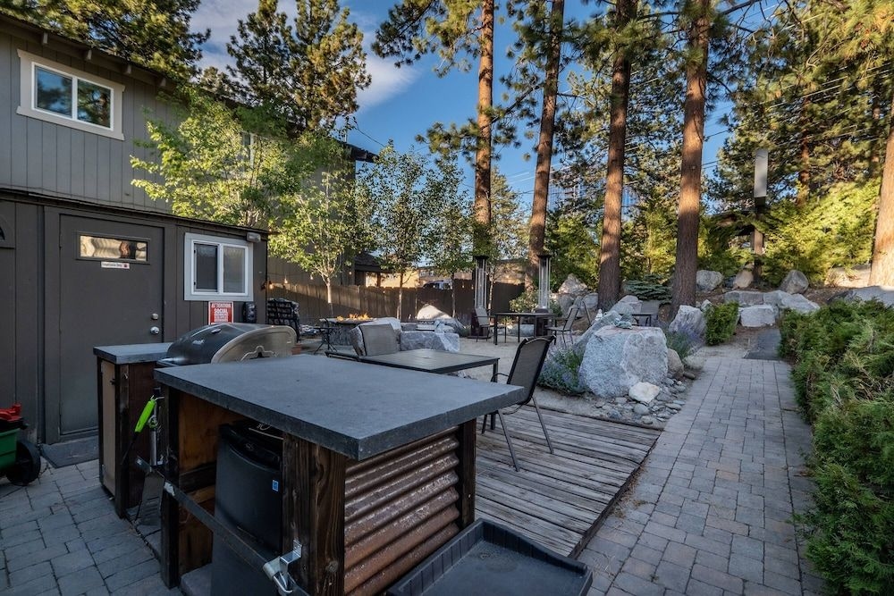 7 Seas Inn at Tahoe1