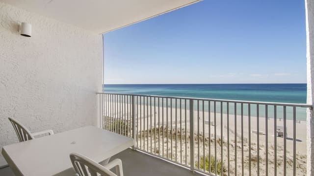 Studio, 1 King Bed with Sofa bed, Balcony, Beach View