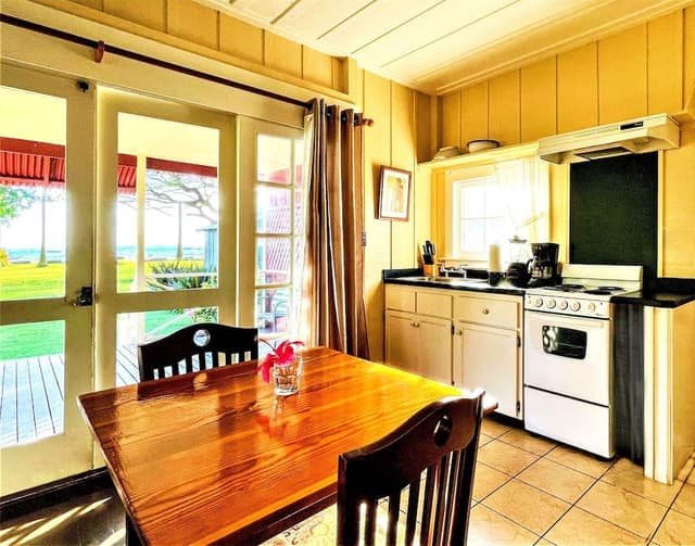Coast Cottage, 1 Bedroom, Oceanfront (King or Queen)