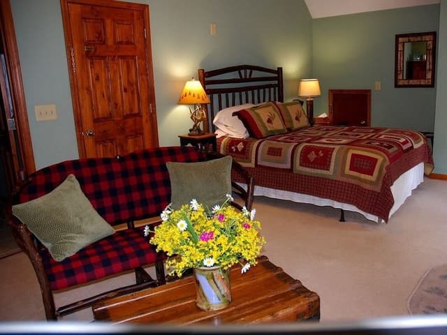 Standard Double Room, Ensuite (Whissenhunt Mountain Ste)
