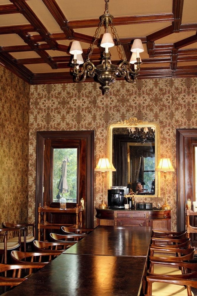 THE WHEELER MANSION4