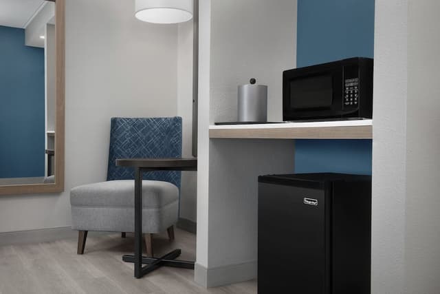 Standard Room, 2 Queen Beds, Accessible (Communications, Accessible Tub)