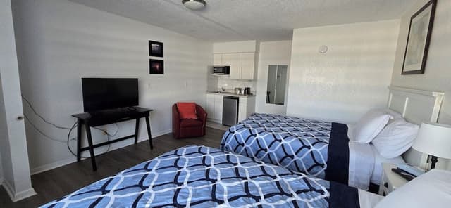 Room, 2 Queen Beds, Non Smoking