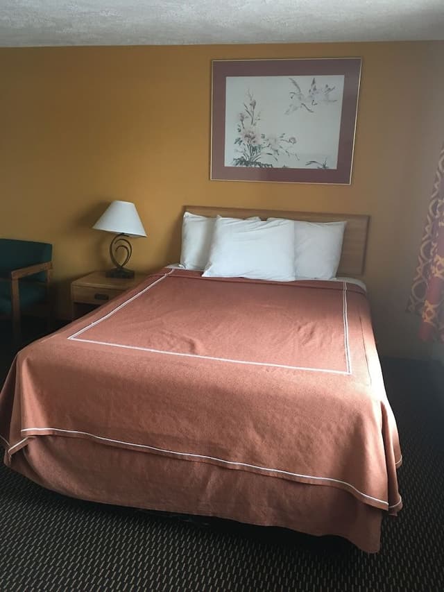 Standard Room, 1 Queen Bed, Smoking