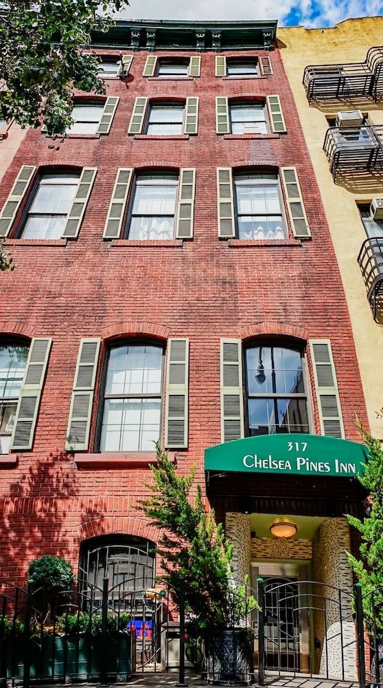 CHELSEA PINES INN1