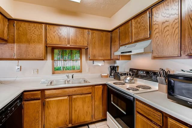 Condo, 4 Bedrooms