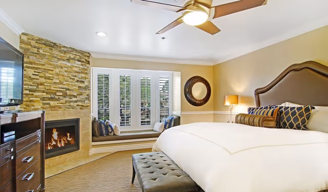 Deluxe Room, 1 King Bed