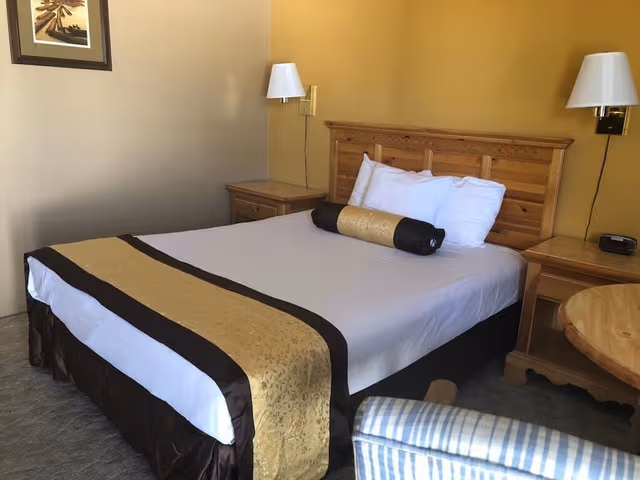 Deluxe Room, 1 Queen Bed