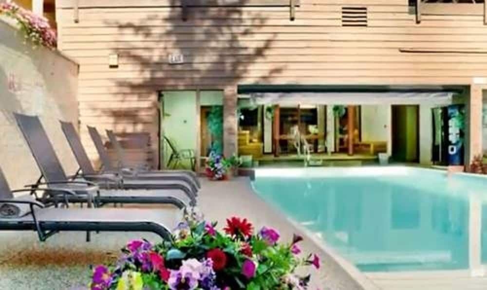 GetAways at Eagle Point Resort1