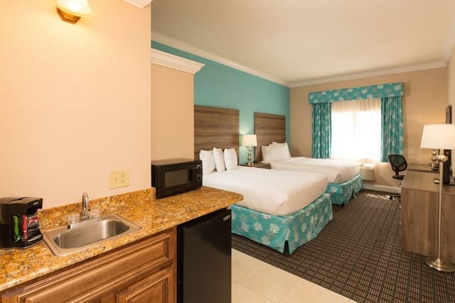 Standard Room, 2 Double Beds