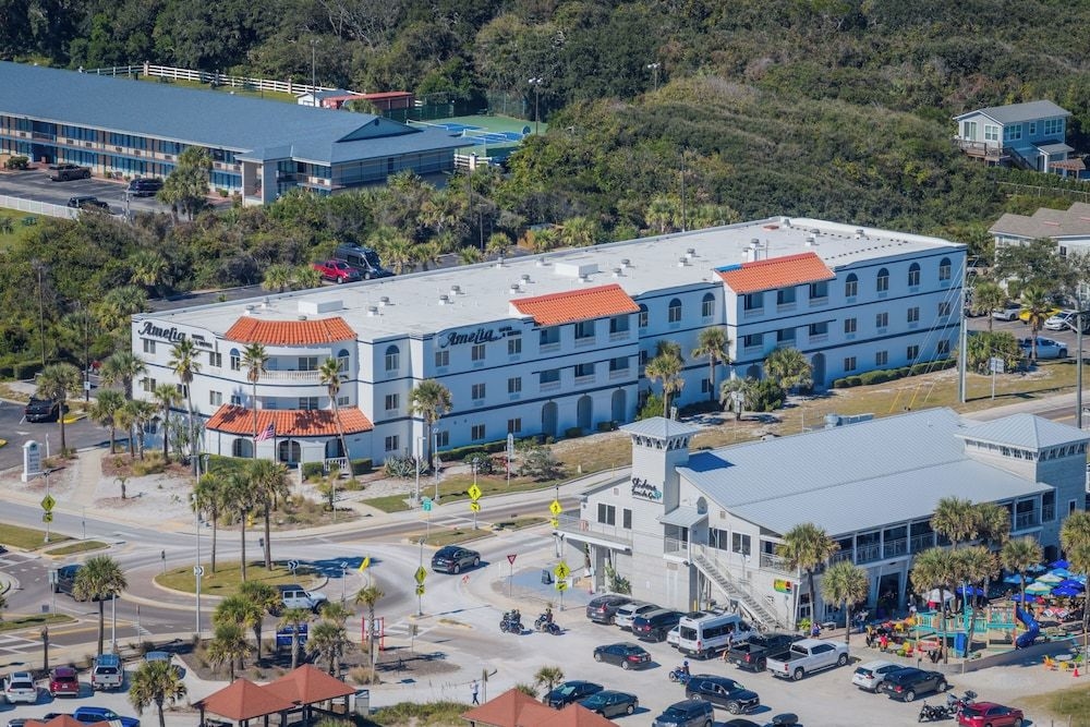 Amelia Hotel at the Beach0