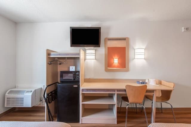 Deluxe Room, 2 Double Beds, Smoking, Refrigerator & Microwave