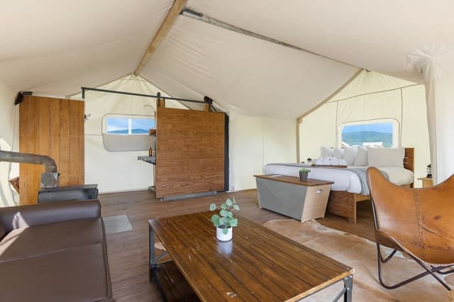 Suite with Kids Tent - Private Bath
