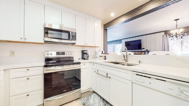 Condo, 1 Bedroom