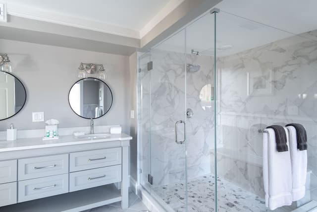 Premium Single Room, Bathtub, City View