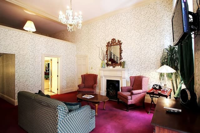 Jr Suite 1 King Balcony