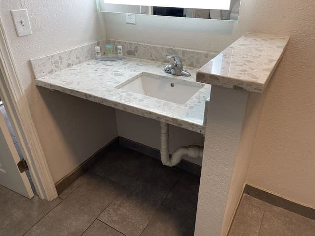 2 Double Bed with Balcony Accessible