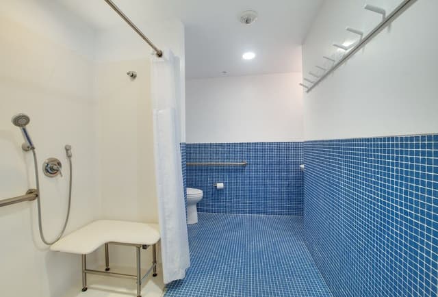 Studio Suite Street view, Accessible
