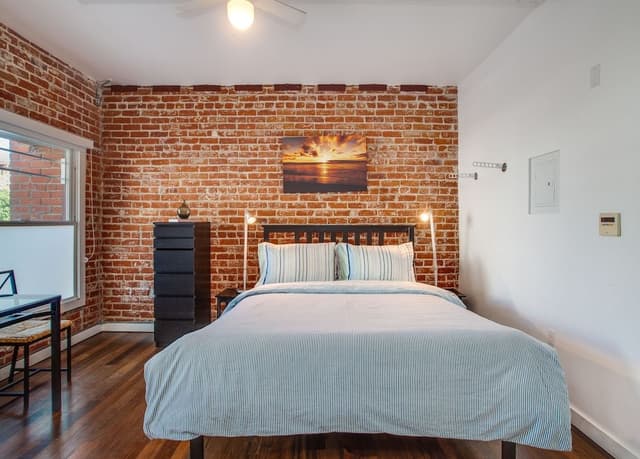 Studio Suite Street view, Accessible