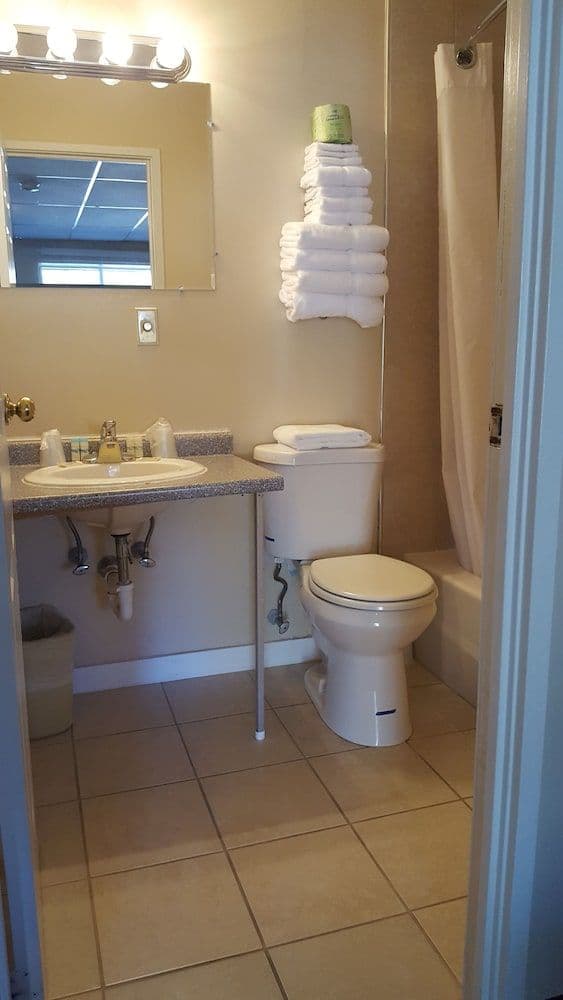 Standard Room, 2 Double Beds