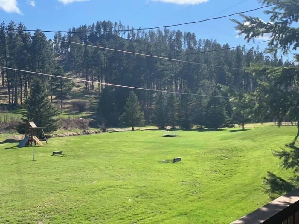 Spring Creek Inn4