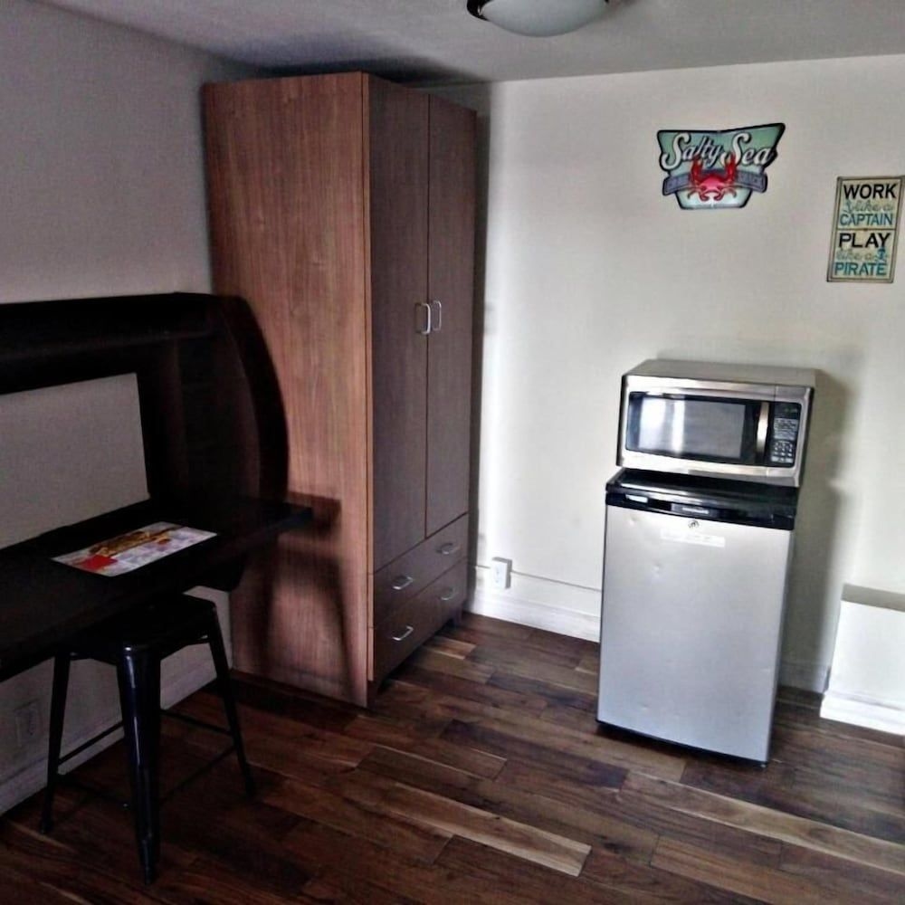 Desert Hills Motel4