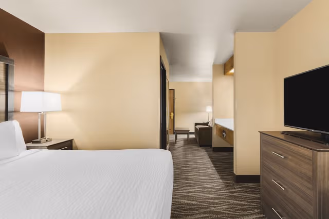 Suite, 1 King Bed