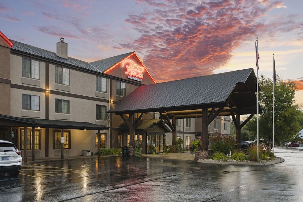 Bitterroot River Inn3