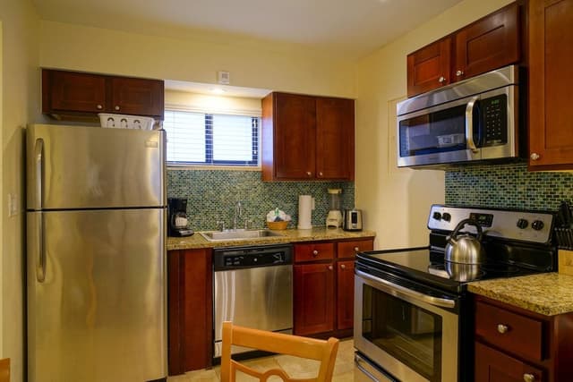 Standard Room, 1 Bedroom, Kitchen, Pool View