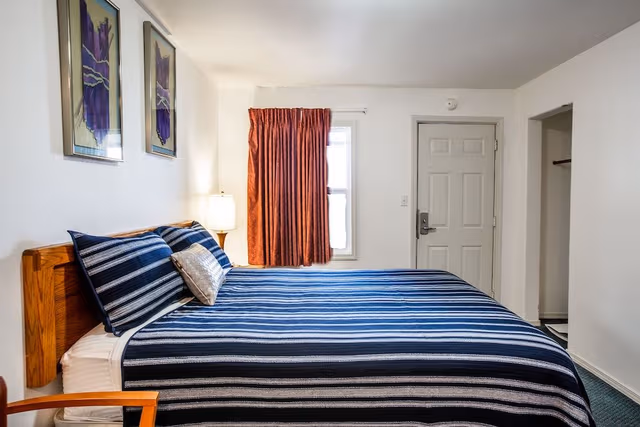 Single Room, 1 Queen Bed, Non Smoking