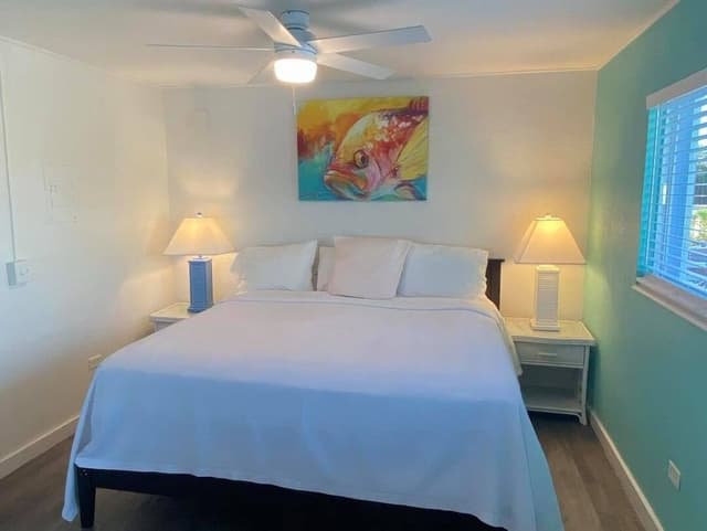 Oceanfront King Suite w/ Kitchen & Private Balcony