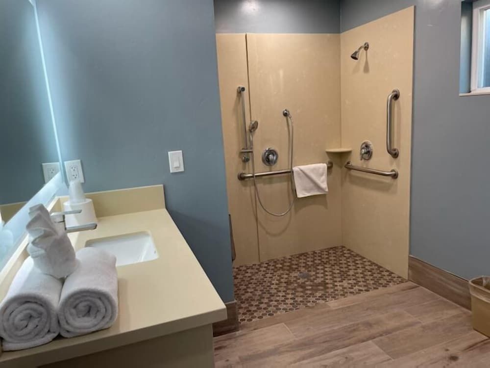 Blue Seal Inn1