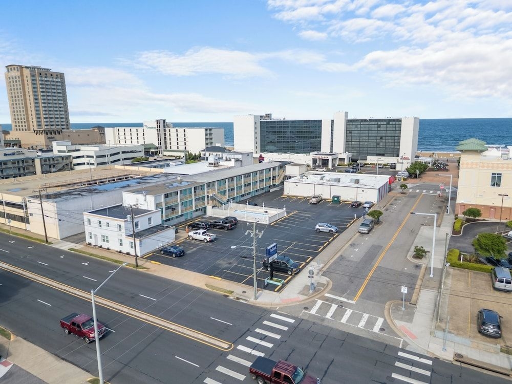 Virginia Beach Travelodge1