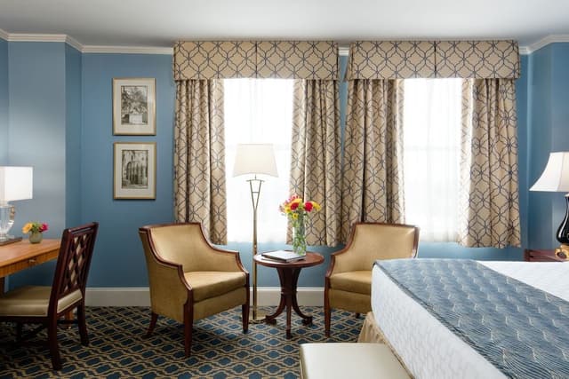 Deluxe Room, 1 King Bed, Harbor View