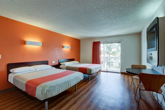 Standard Room, 2 Queen Beds, Non Smoking