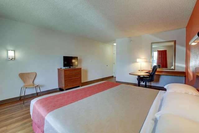 Premium Room, 1 King Bed, Non Smoking